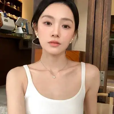 段娜英